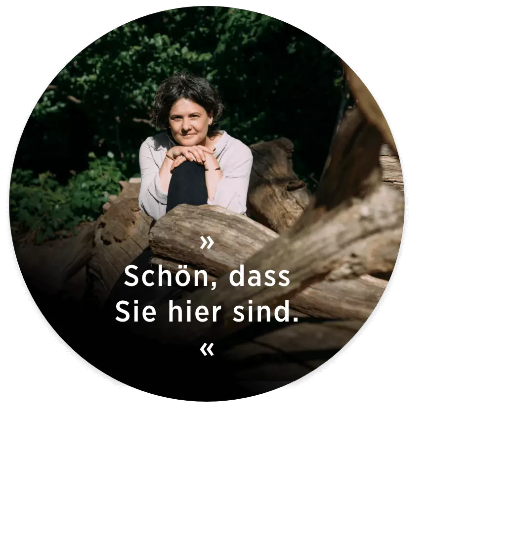 Portrait Jessica Nientiedt mit dem Zitat "Schön, dass Sie hier sind."